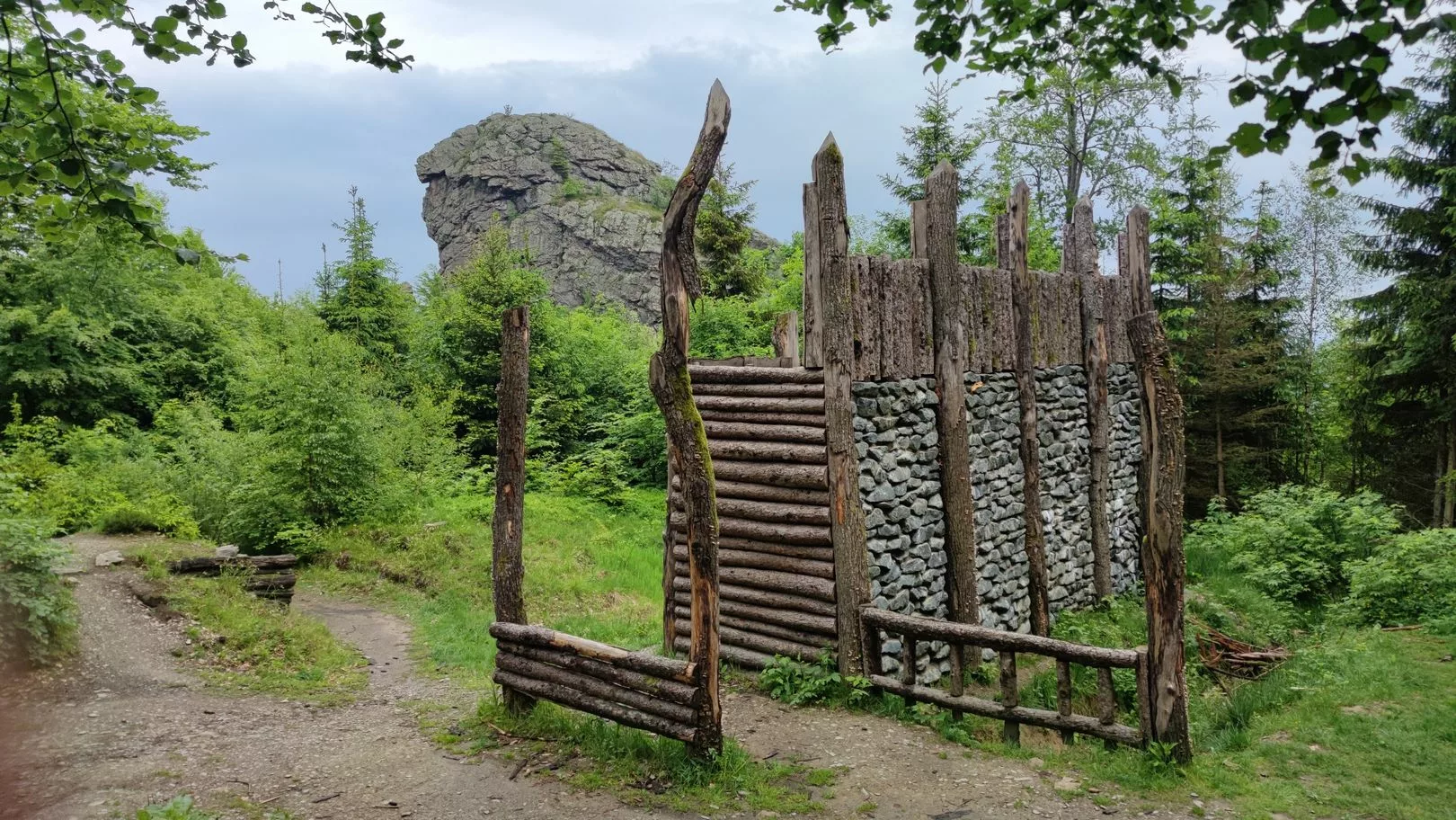 Wallburg an den Bruchhauser Steinen